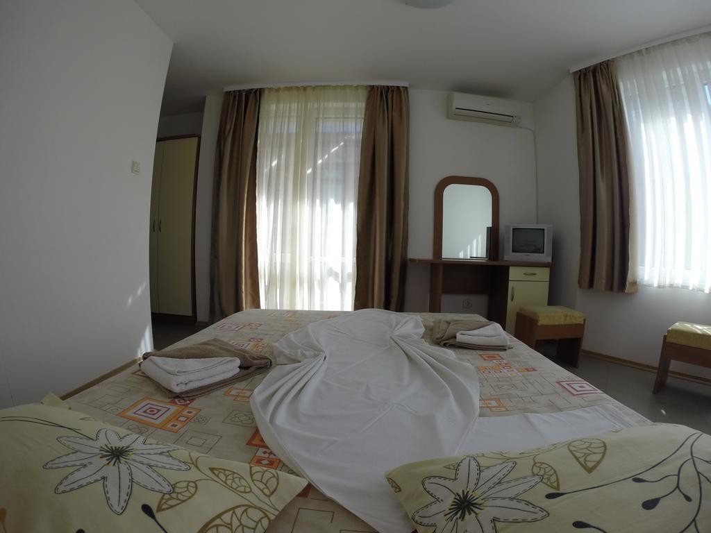 Hotel Filland Sozopol Habitación foto